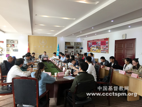 l中国文化座谈会1.jpg