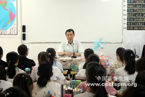 f劝勉毕业班1.jpg