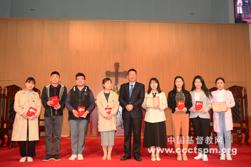 1556259935816960.jpg y_7523.jpg