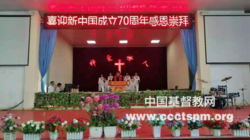 01 活动现场_副本.png