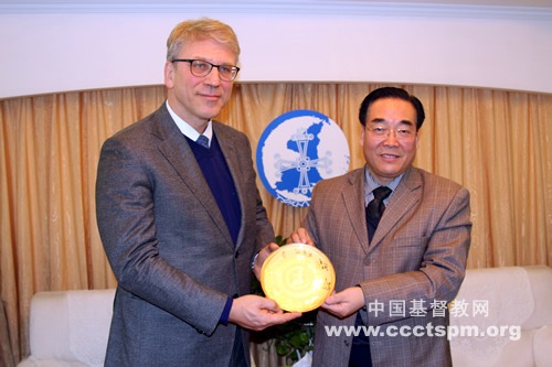 世界基督教教会联合会总干事访问陕西省教会