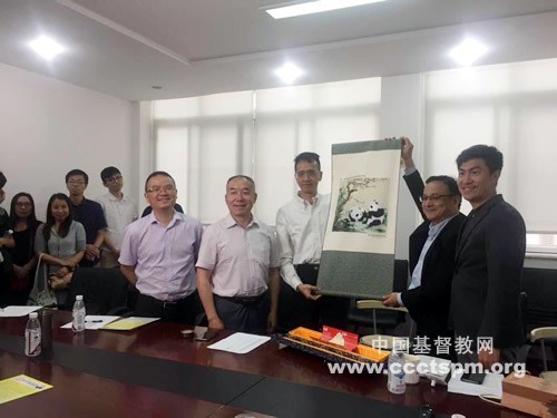 爱里散发出基督的馨香