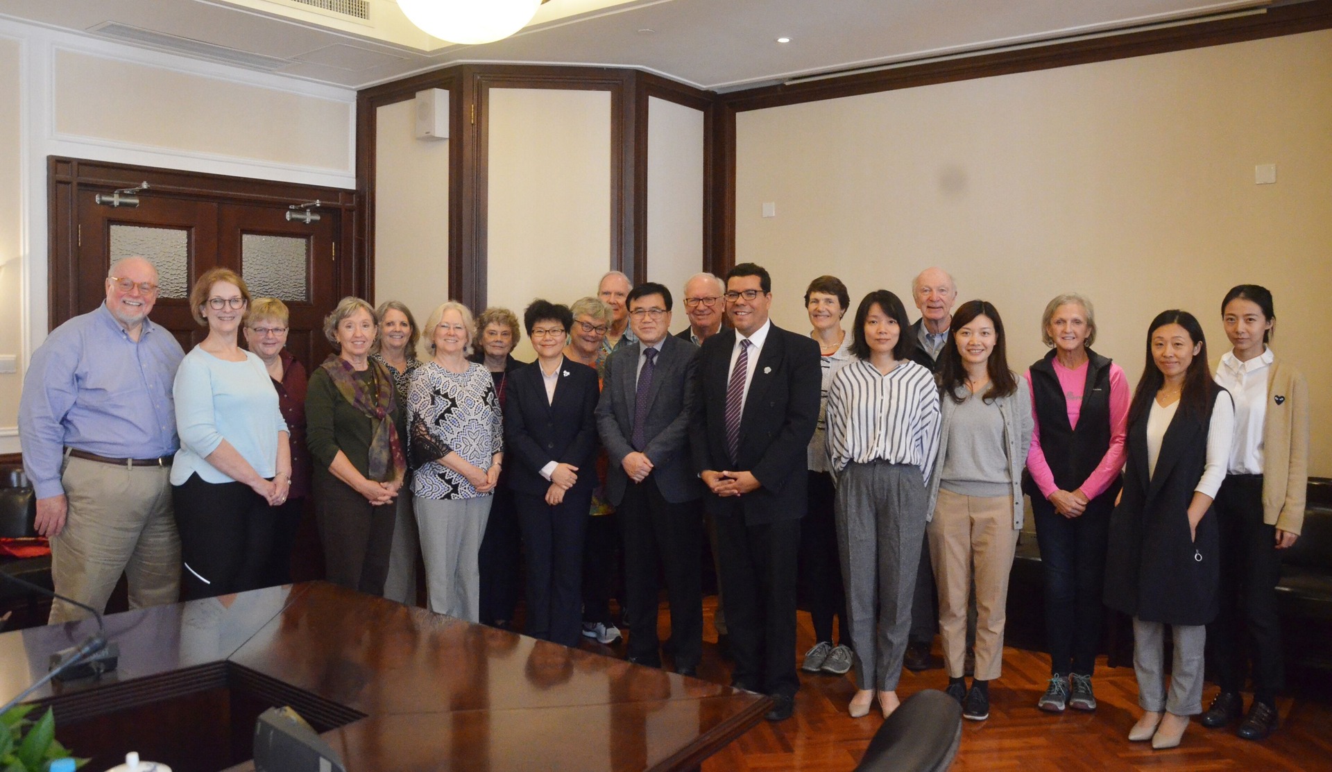 美国长老会外展基金会一行来访