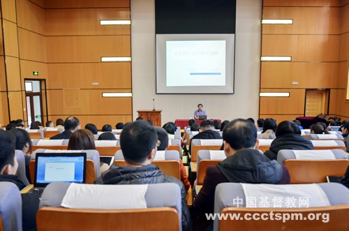 丰富多彩的福湾讲坛  博览众长的福神师生