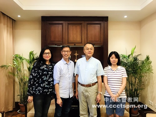 香港马鞍峰教会李志刚牧师到访基督教全国两会