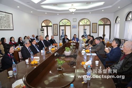 华东神学院与香港中华基督教会圣颂团举行圣乐交流