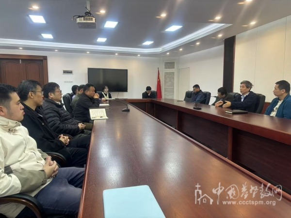 广东协和神学院召开教师座谈会 共谋学院发展新篇章