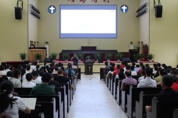 江西圣经学校举办音控知识专题讲座