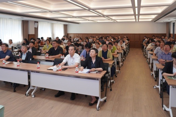 上海市基督教两会举办2025年市民族宗教政策法规宣传学习月活动