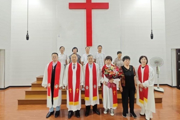 浙江省基督教两会在丽水市举行圣职按立典礼