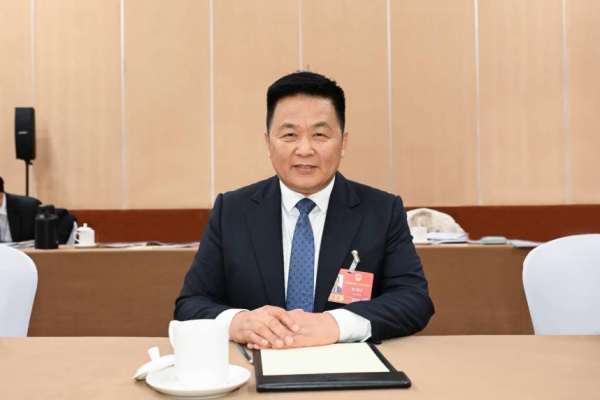 单渭祥牧师出席十四届全国人大四次会议