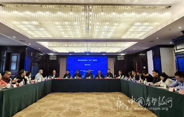 抽丝剥茧学思悟，春风化雨履践行