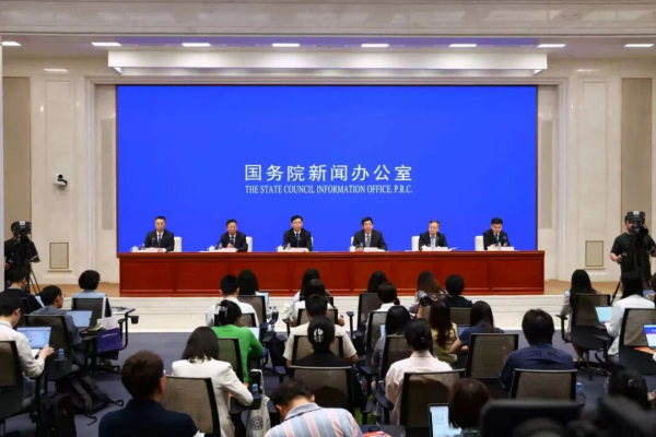 两个“第一部”、三个“首次”，国新办发布会介绍民族团结进步促进法