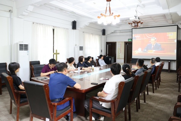 北京市基督教两会组织收看庆祝中国共产党成立105周年大会直播