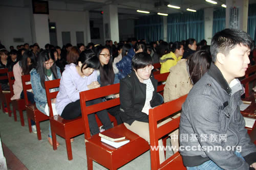 中南神学院“为雅安祈福”特别祷告会