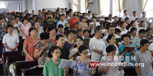 焦东爱德四诗班 受训一月长进快