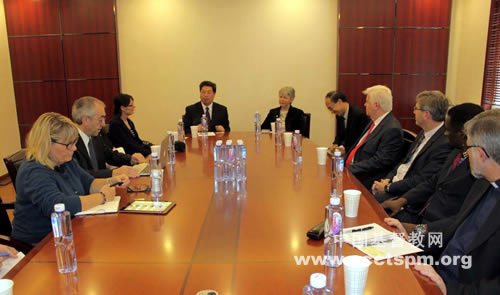 江苏教会接待英国圣经公会代表团访问