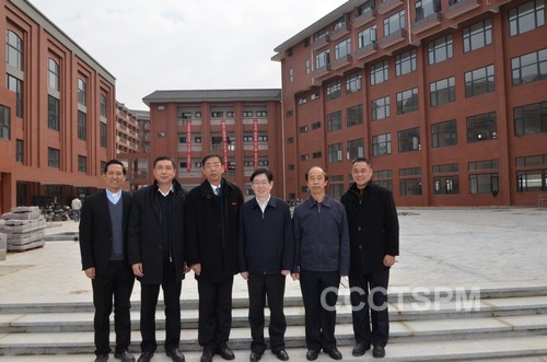 国家宗教事务局局长王作安视察福建神学院新校区工地