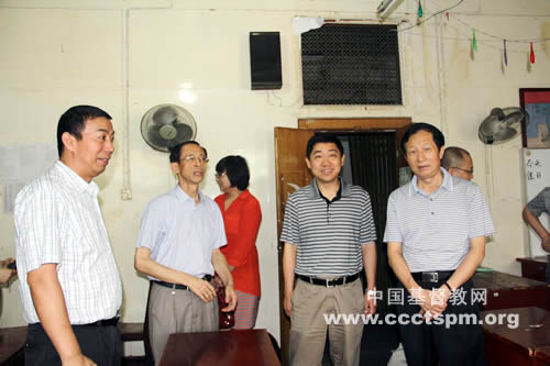 中南神学院接待国宗局四司调研组一行