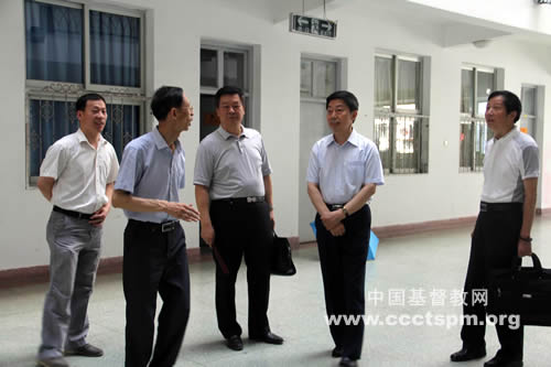 湖北省基督教两会接待湖北省政协副主席一行调研