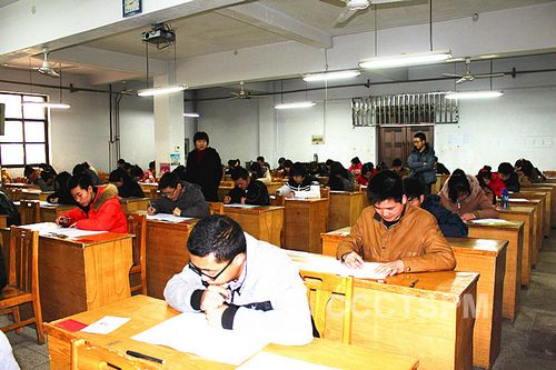 金陵神学院2013年招生考试在豫顺利进行