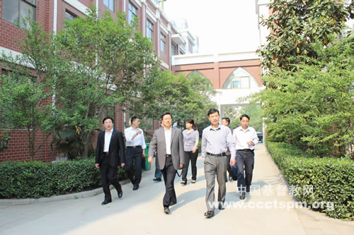 河南省基督教两会接待省反邪教协会参访
