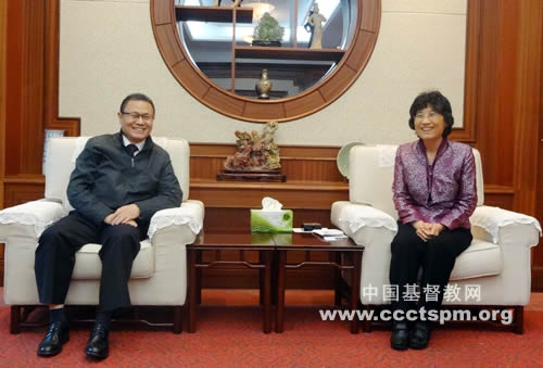 中国基督教协会会长高峰牧师拜访我国驻釜山总领事馆
