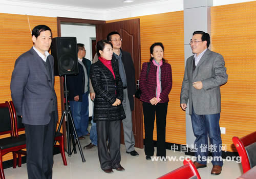 陕西省副省长王莉霞走访省基督教两会、圣经学校