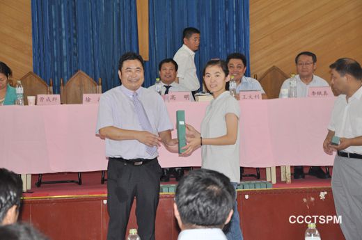 喜乐同行，奔走天路——2014年山东神学院毕业典礼