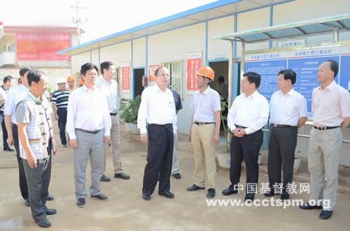 中共中央统战部常务副部长张裔炯一行到云南基督教神学院调研