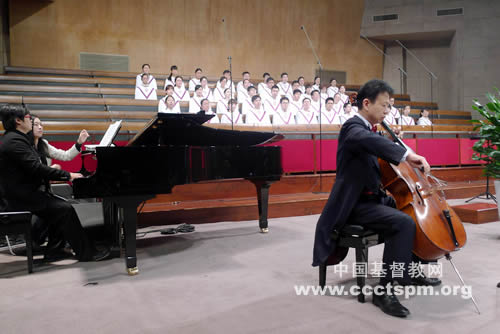 演奏赞美诗歌 赞美敬拜上帝