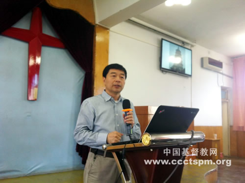 陕西圣经学校邀请朱鸿教授做“丝绸之路”演讲