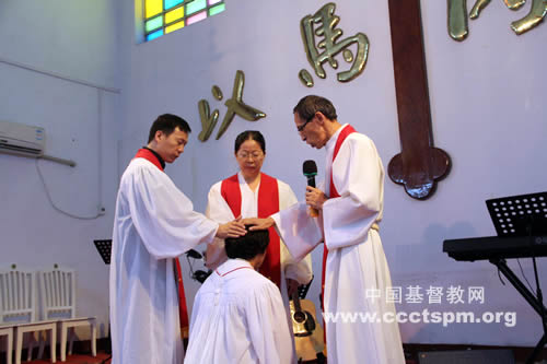 奋力作善工