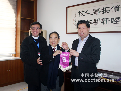 江苏教会接待香港循道卫理公会访问团