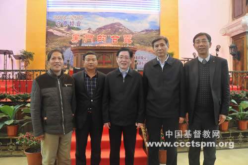 国家宗教事务局局长王作安一行莅临福建调研