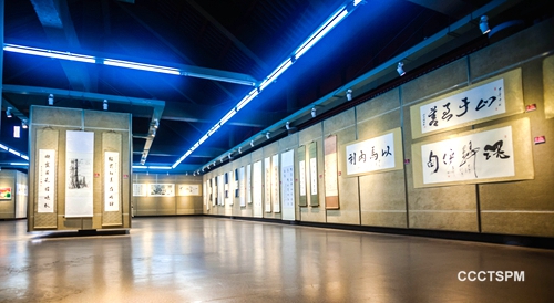 都江堰市基督教举办“迎春祈福”书画展览