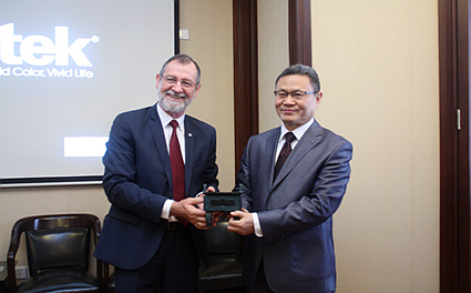 高峰牧师会见澳大利亚联合教会会长一行