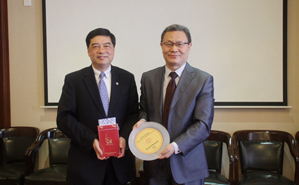 高峰会长接待香港基督教协进会主席一行