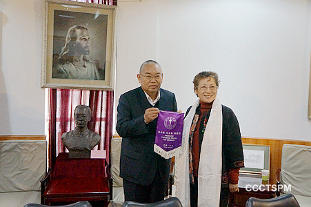 燕京神学院接待中国藏语系高级佛学院院长嘉木样活佛一行来访