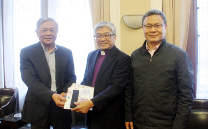 新加坡卫理公会新任会督访问我会