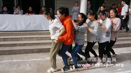 陕西圣经学校举行春季运动会开幕式
