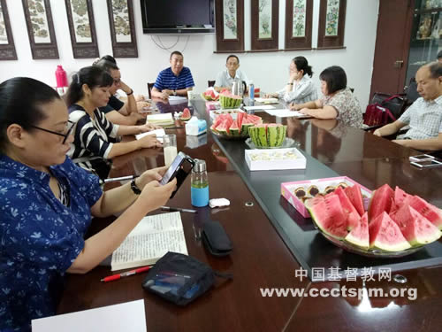 中南神学院召开新学期院务工作新调整会议